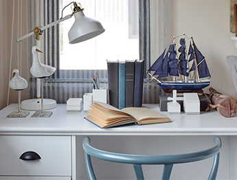 home_full_image a